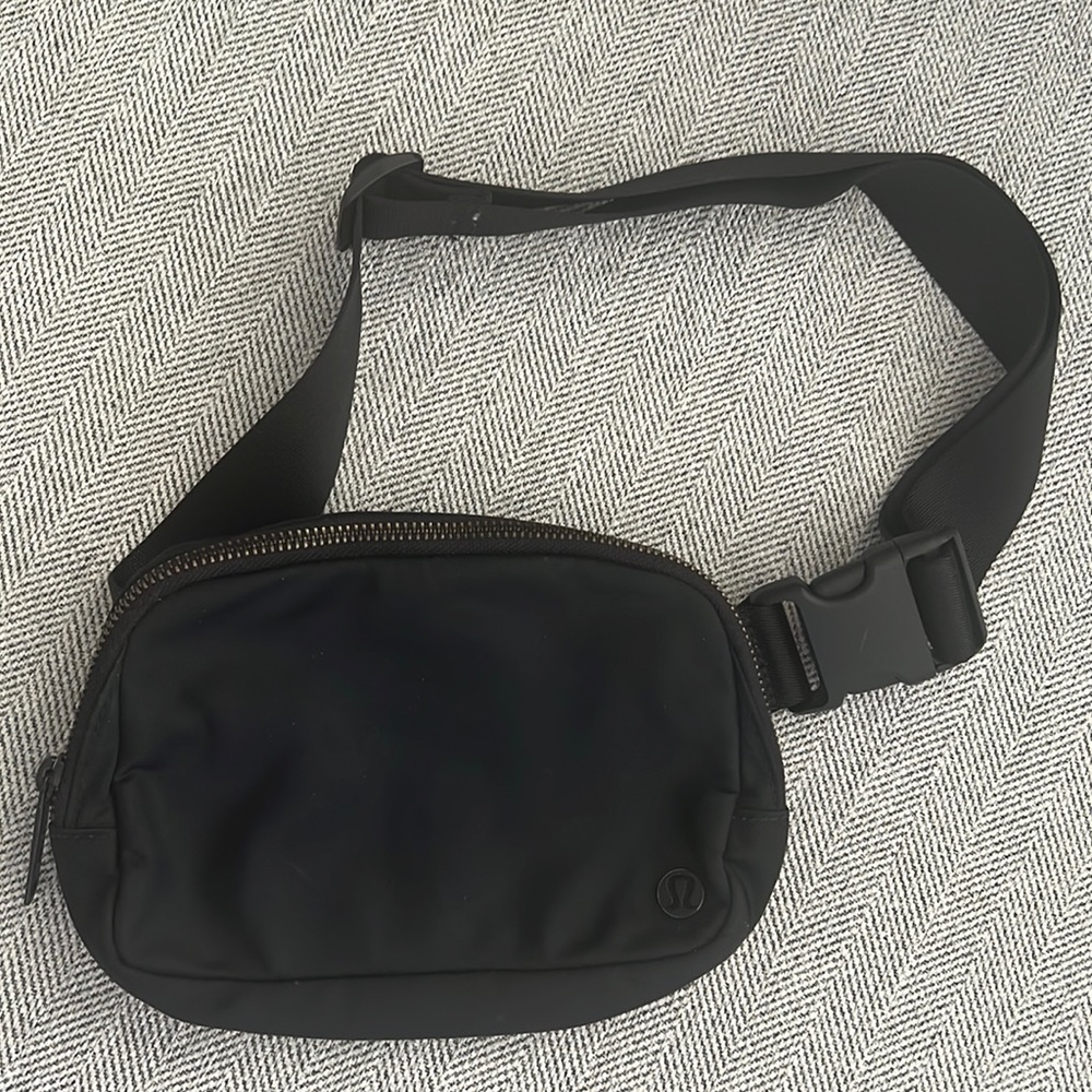 Lululemon Black Belt Bag